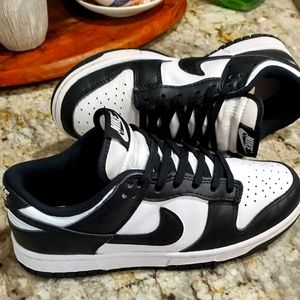 Nike panda dunk low